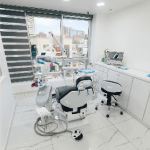 Private dental treatment station used for dental implants, cosmetic dentistry, and full-mouth rehabilitation at Dr. Mexico Dental Group in Tijuana